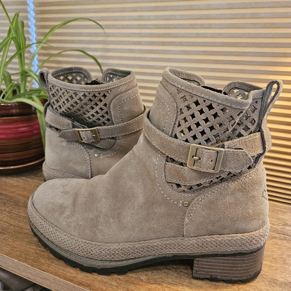 The Original Muck Boot Company Taupe Waterproof Ankle Boots